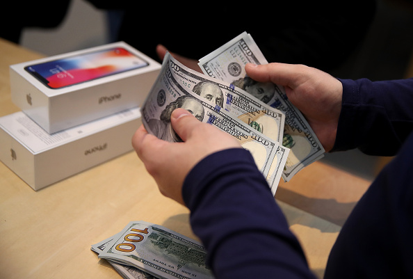 Buying an iPhone X with Cash